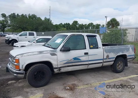 1997 Chevrolet C1500 Fleetside from USA, damaged, VIN 2GCEC19RXV1166543